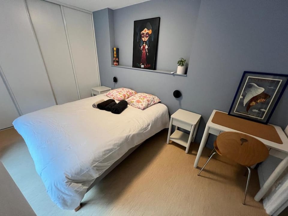 Appartement lavallois - parking couvert gratuit Apartment in Laval