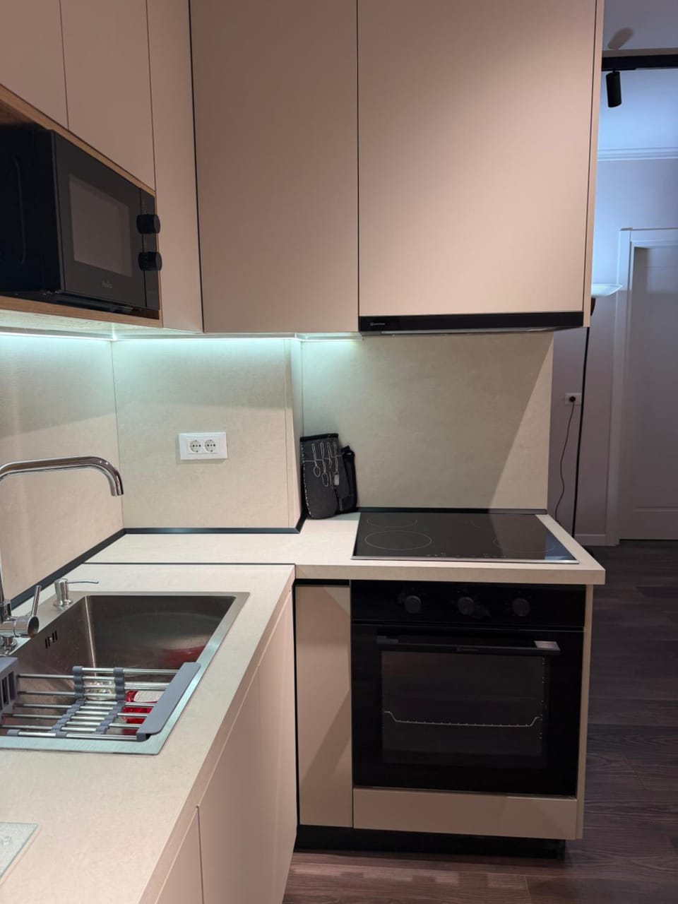 Kitchen or kitchenette, stove