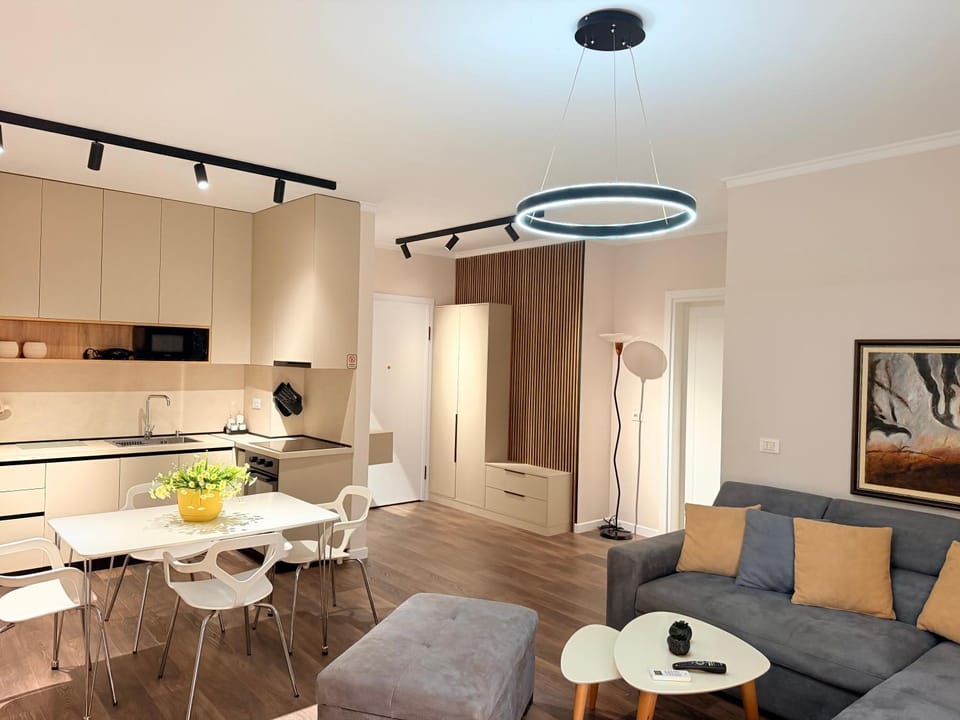 Kitchen or kitchenette, Living room, Seating area, Dining area