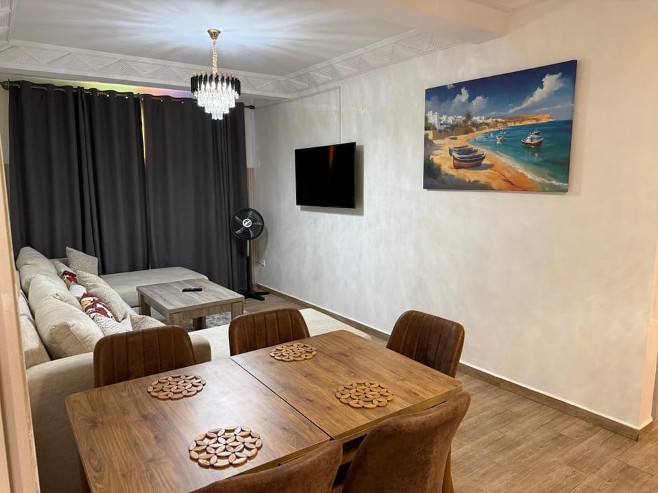 3-Bedroom Apartment with Terrace, 2 Baths & Fiber WiFi Apartment in Essaouira