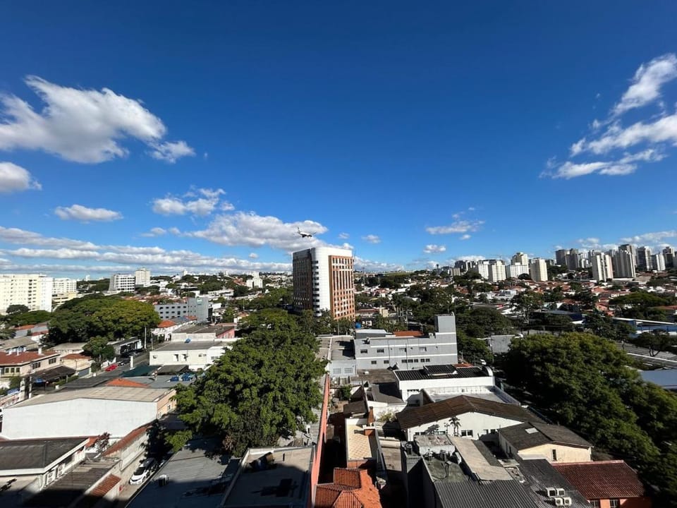 NH1010 · Melhor de SP! Moema com Piscina, GYM | 5min Metro Apartment in Sao Paulo City