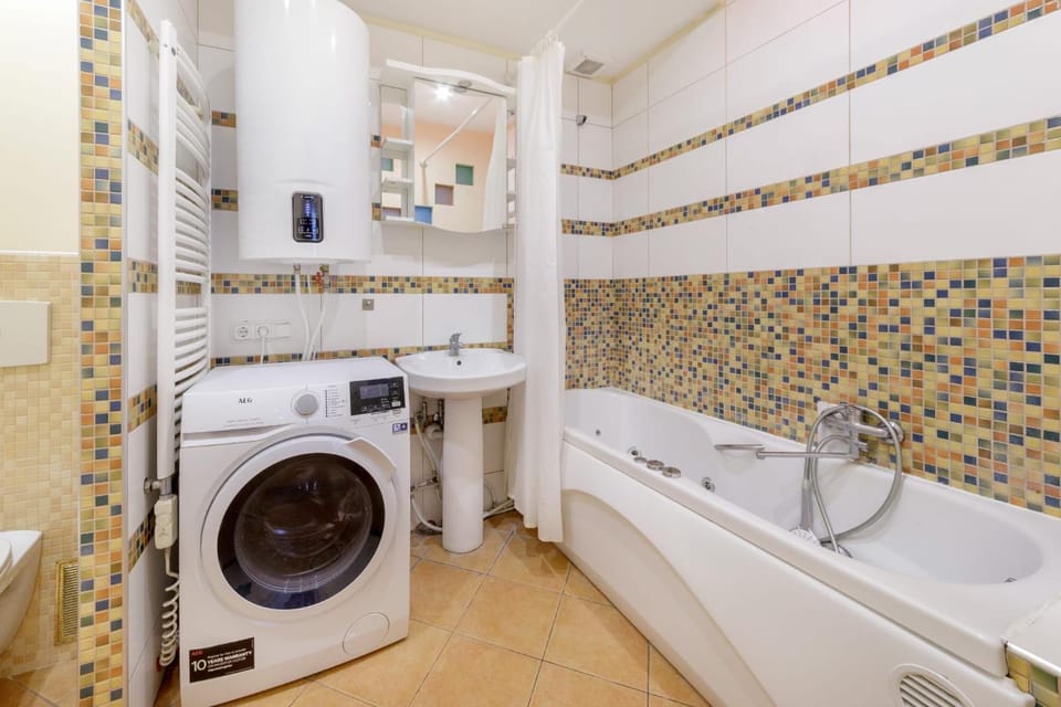 Bathroom, Bath, washing machine