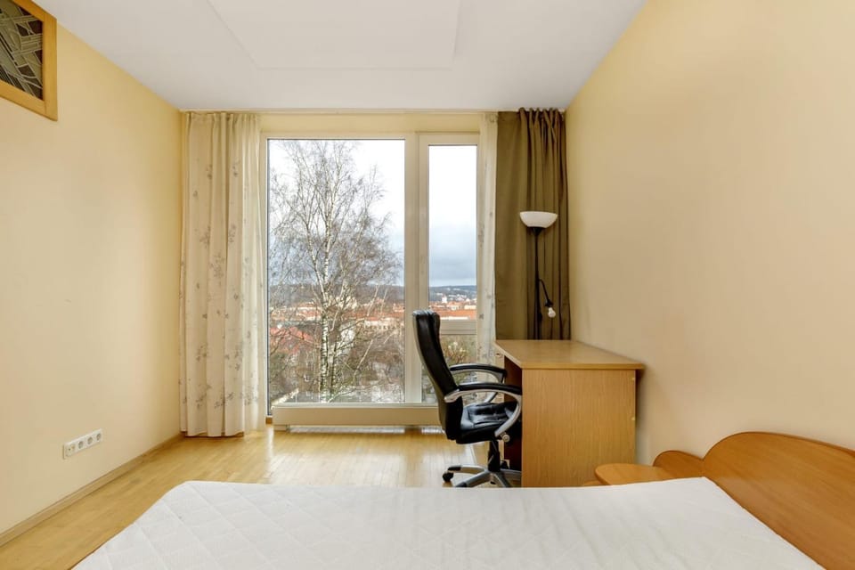 Bedroom, City view, Garden view