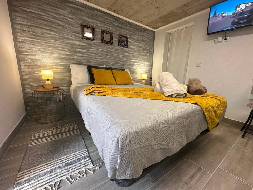 La Cueva House Bed and Breakfast in Madeira District