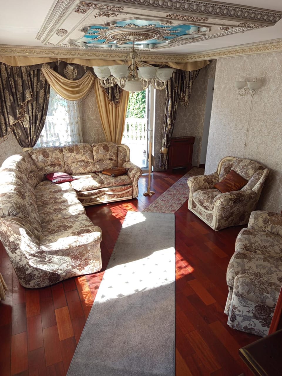 Gultasvieta caurstaigājamā istabā Vacation rental in Riga