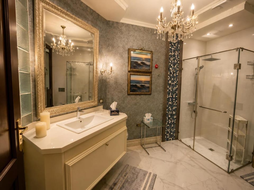 Shower, Bathroom