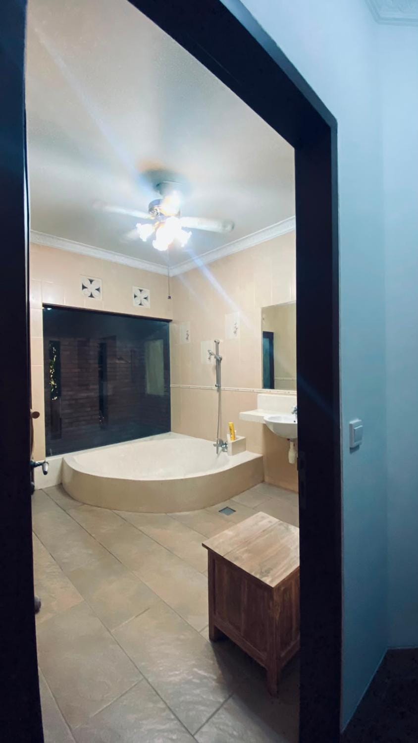 Bathroom, Bath