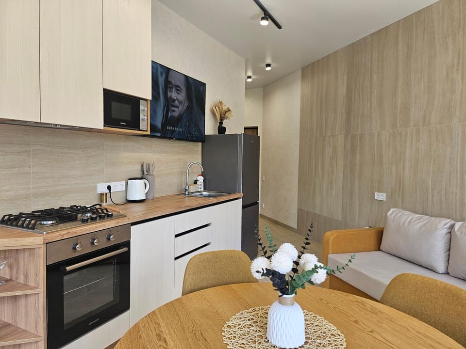 Kitchen or kitchenette, Living room