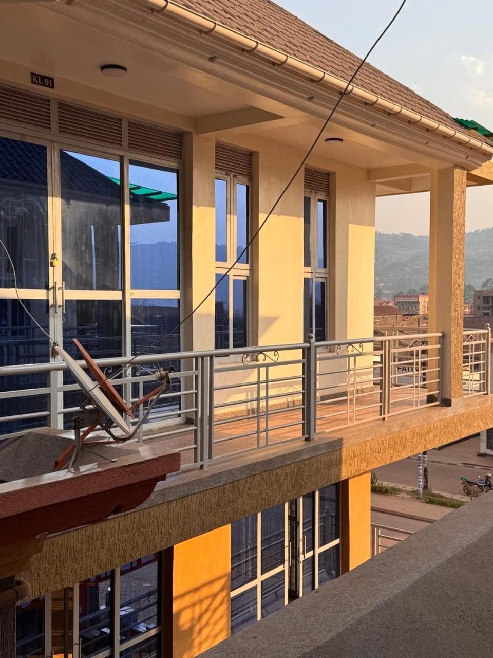 Pineapple Backpackers Apartment in Kampala