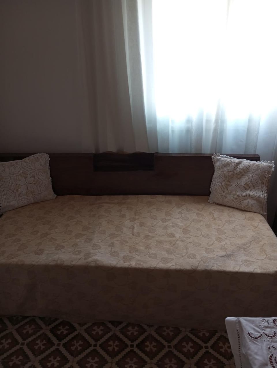 Bed, Living room, Seating area