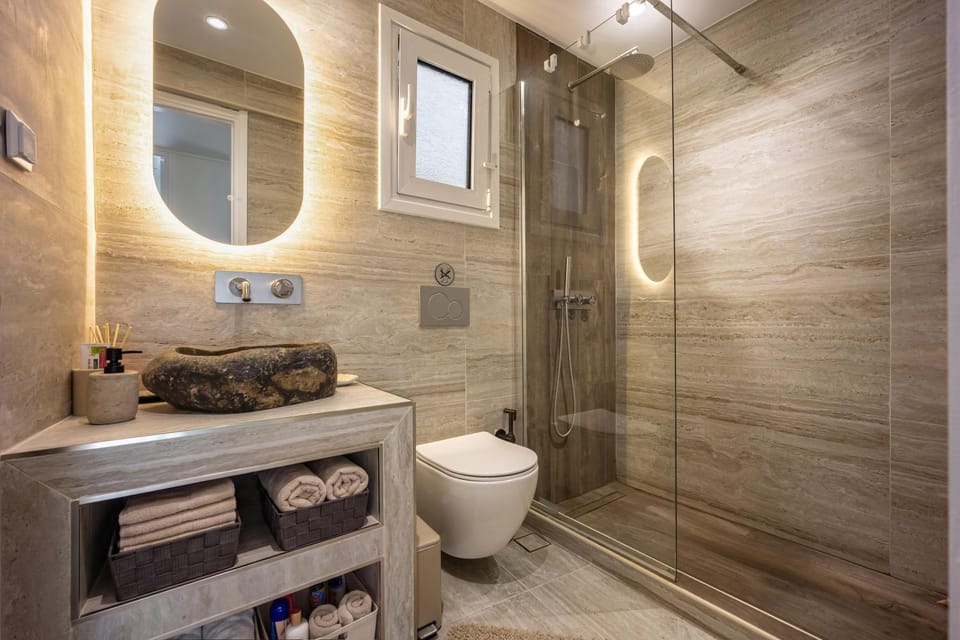 Dorota's Lux Residence in Glyfada Athens Riviera Apartment in South Athens