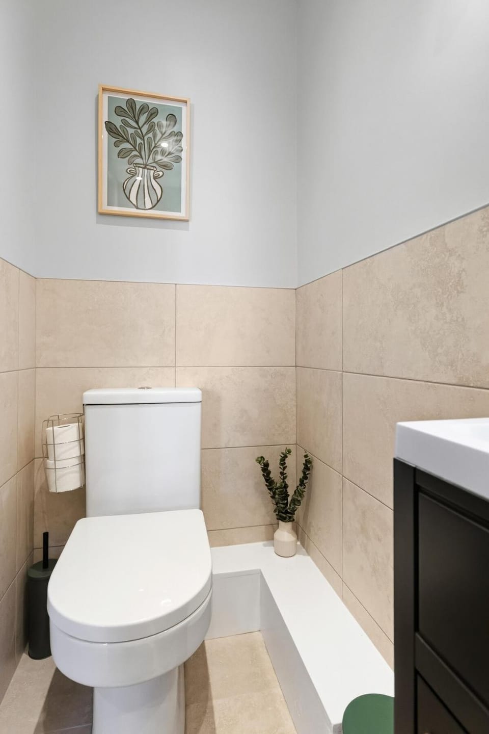Luxury 4-Bed Contractor/Family House Sleeps 7 House in Chester