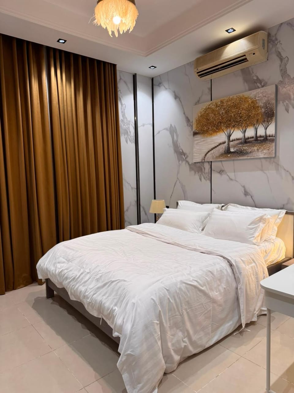 دندونه البحر استديو فاخر قرب نافورة الكورنيش Apartment in Jeddah