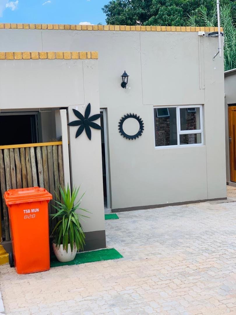 Hika villa guesthouse Bed and Breakfast in Namibia