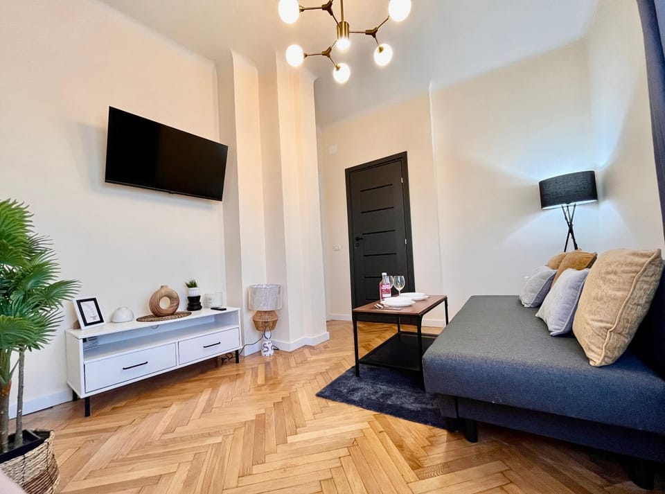 TV and multimedia, Coffee/tea facilities, Living room, Seating area