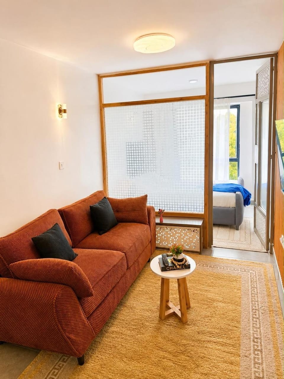Modern Luxury Studio, Pool, WiFi and Self Check in Apartment in Nairobi