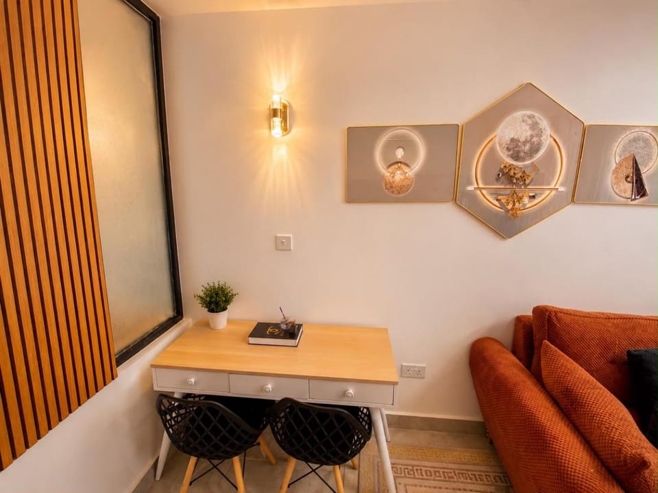 Modern Luxury Studio, Pool, WiFi and Self Check in Apartment in Nairobi