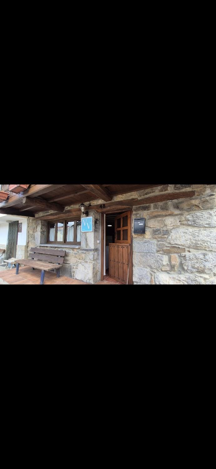 Casona Asturiana La Llosa House in Asturias