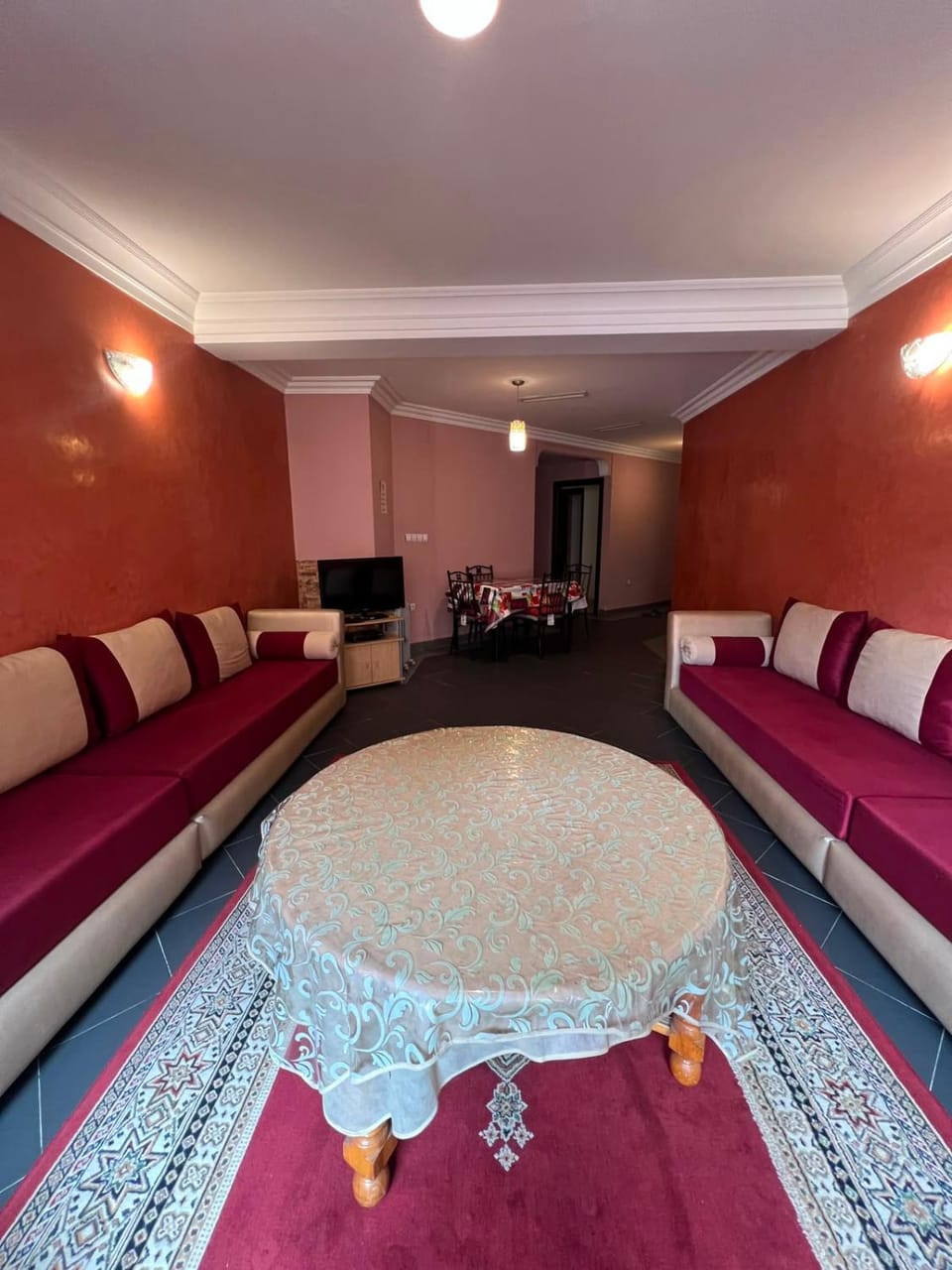 Spacious 3BR City Center Apt Near Beach - Wi-Fi Apartment in Casablanca-Settat