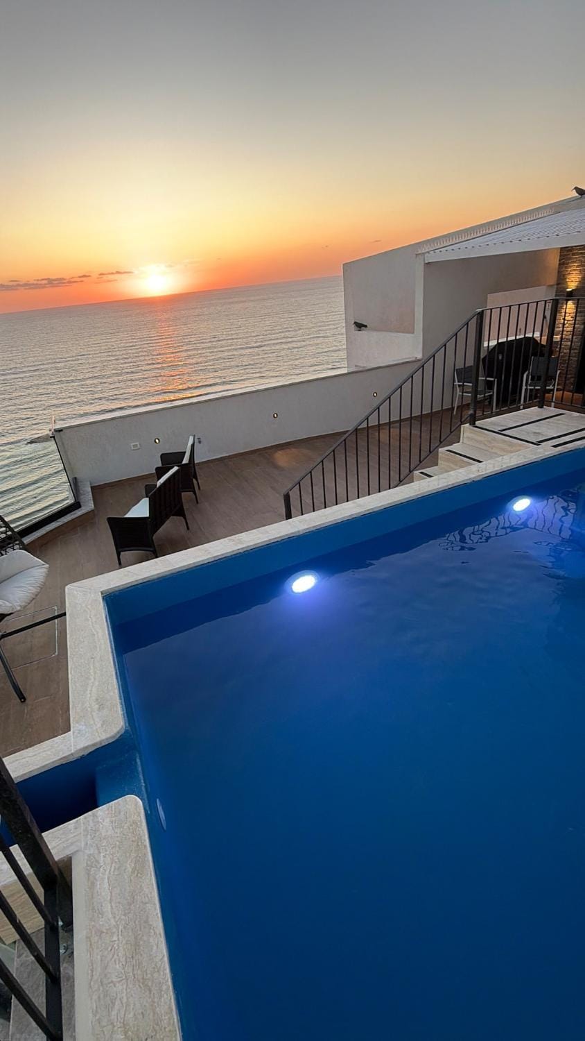 Sea view penthouse & SPA Netanya Apartment in Netanya