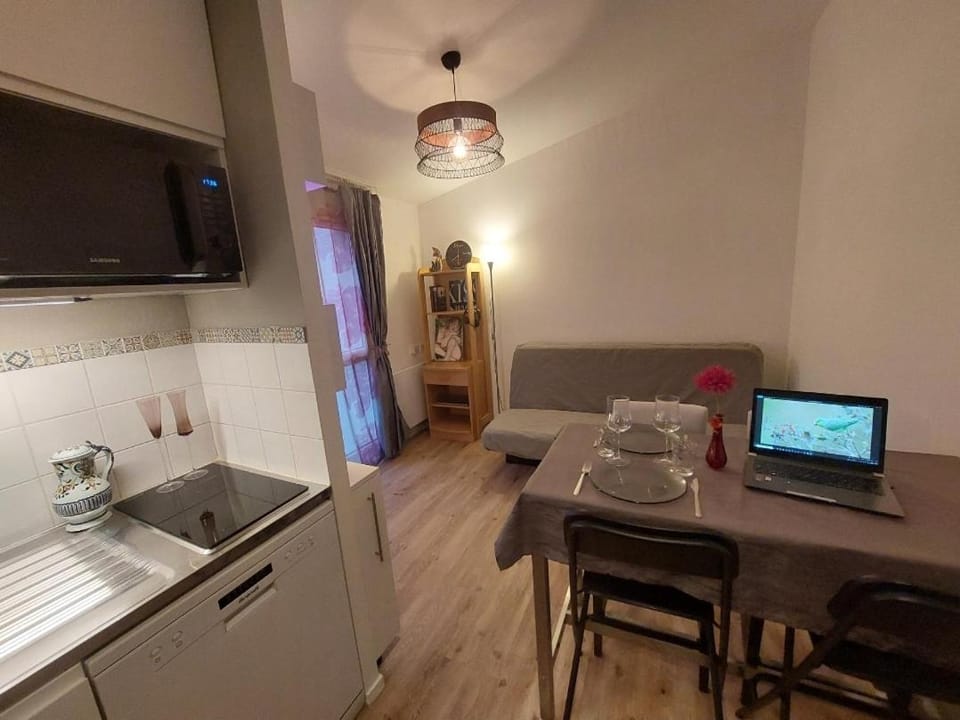 Agréable studio centre ville Noisy-le-Grand Apartment in Noisy-le-Grand