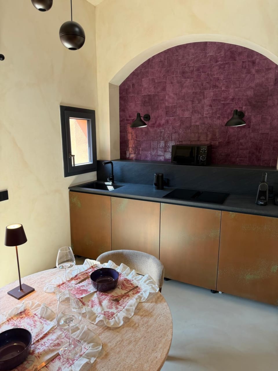 Kitchen or kitchenette