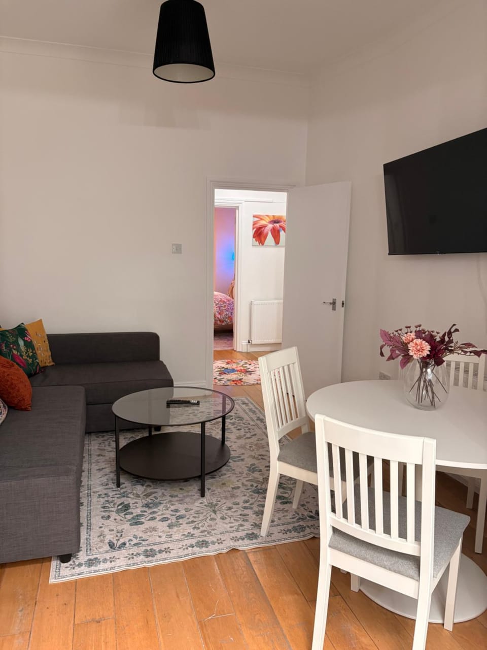 Highbury & Islington Stay Apartment in London Borough of Islington