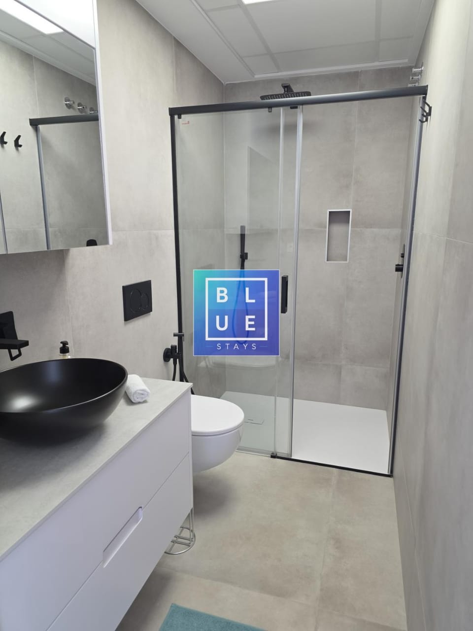 Joni-1 Penthouse, Poolside Luxury Apartment with Rooftop Kitchen by BLUE STAYS Apartment in San Pedro del Pinatar