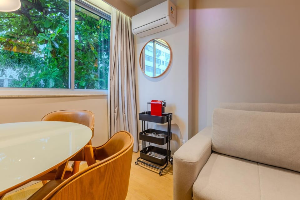 Coffee/tea facilities, Living room, Seating area