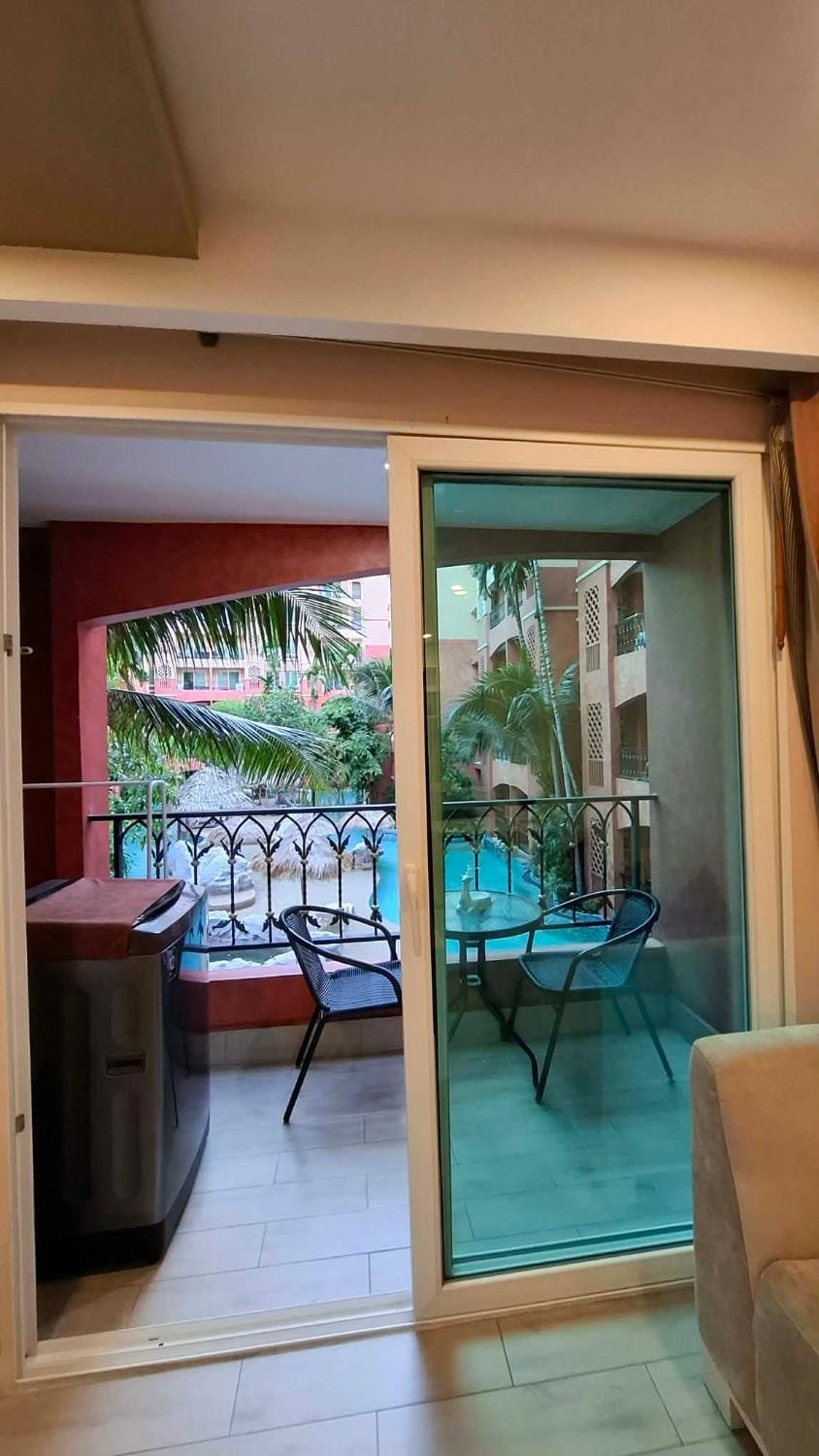 Seven Seas Jomtien 1BR Sleeps 4 By Swansea Group Apartment in Pattaya City