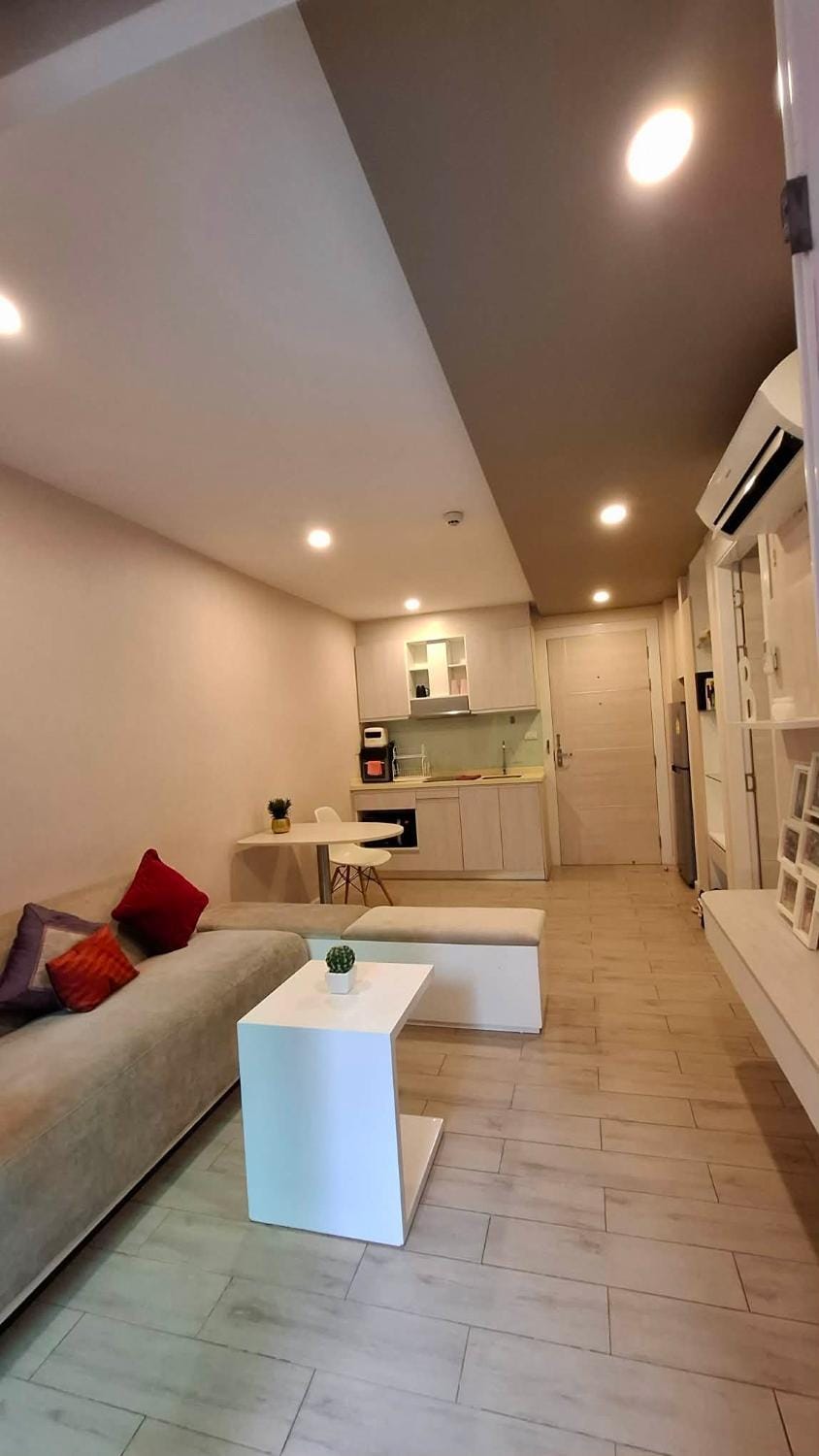 Seven Seas Jomtien 1BR Sleeps 4 By Swansea Group Apartment in Pattaya City