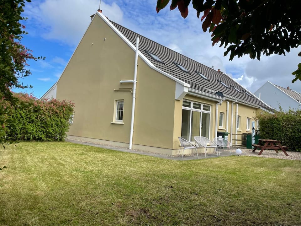 Six at Six House in County Donegal
