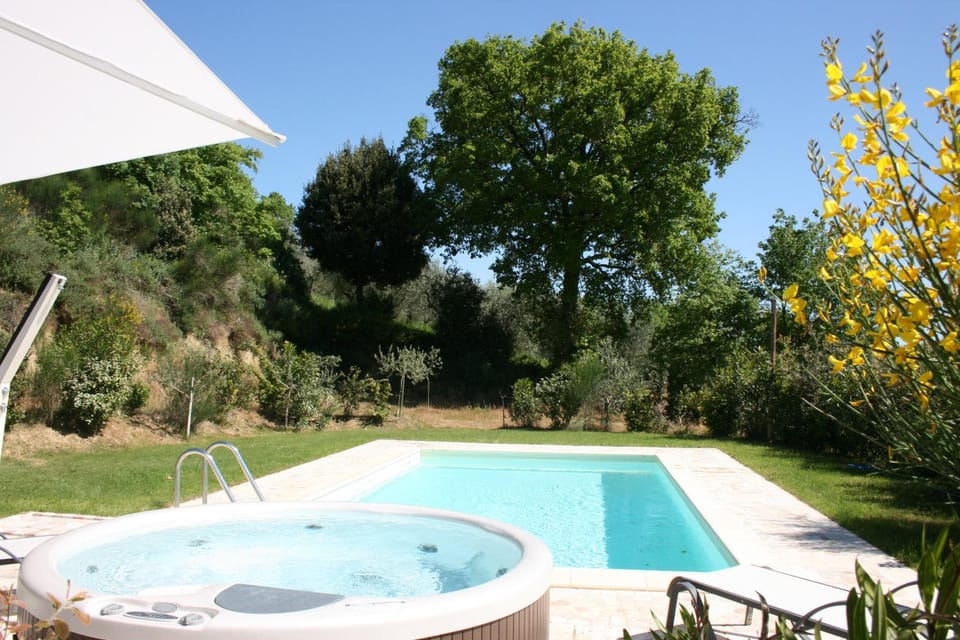 Hot Tub, Swimming pool, Swimming pool