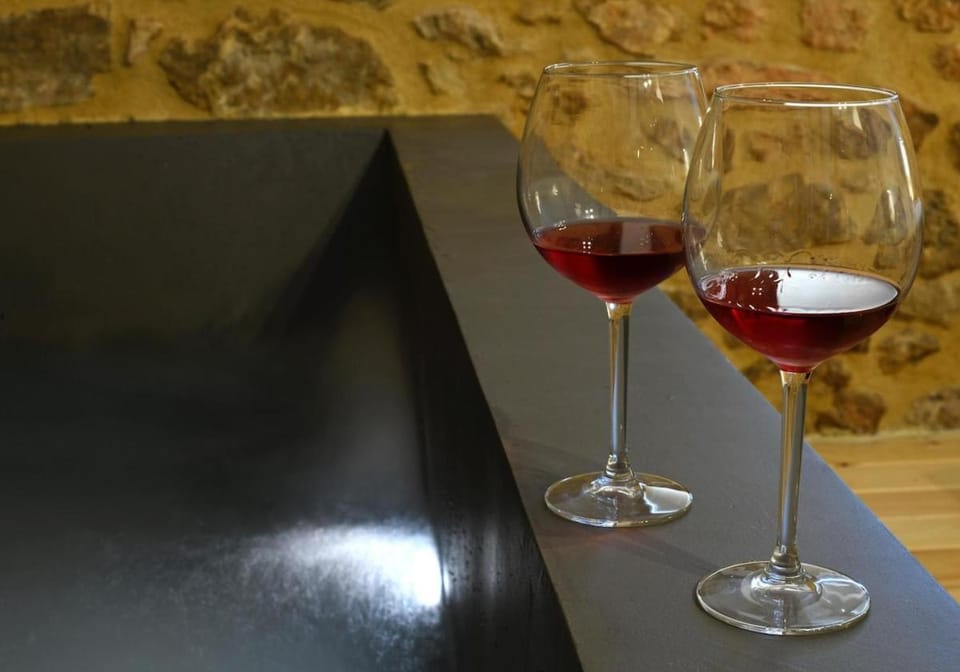 Charming AVIAM accommodation in Alatoz Apartment in Castile-La Mancha