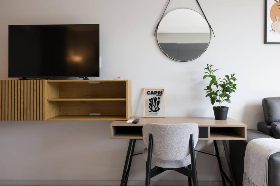 TV and multimedia, Living room, Seating area