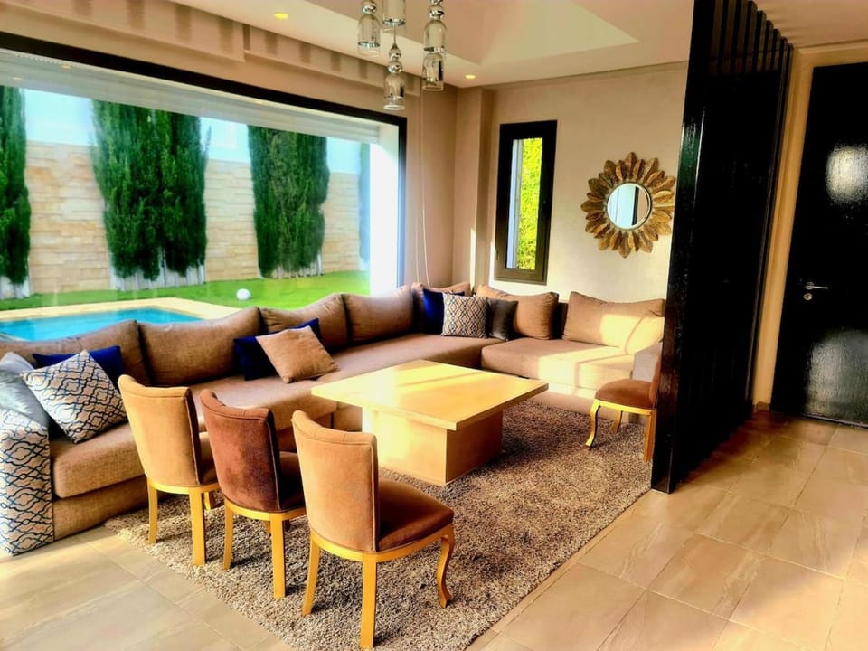 Villa de Luxe bien situé avec piscine taghazout Villa in Souss-Massa