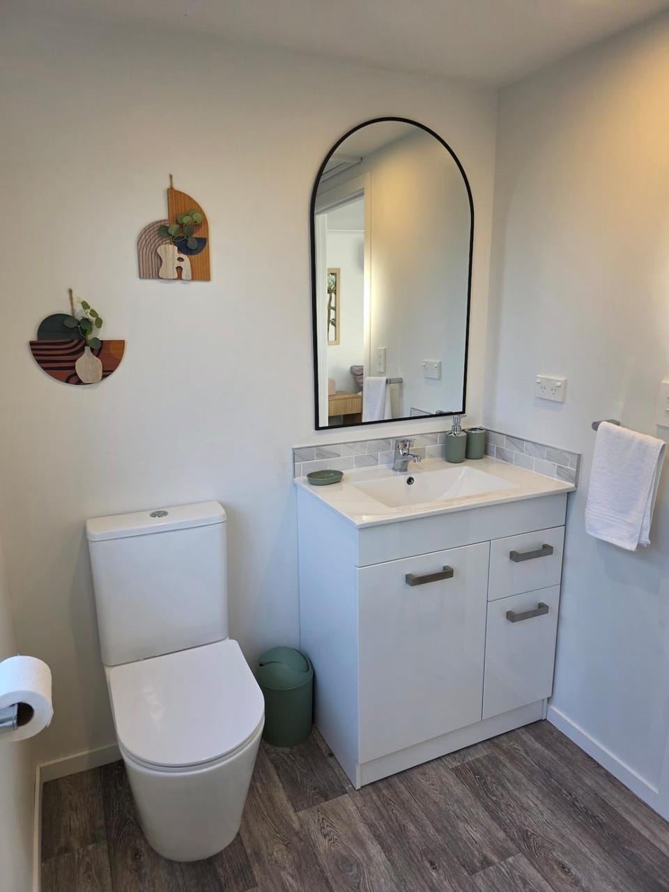 Modern & Private Studio in Tamatea, Napier Chalet in Napier