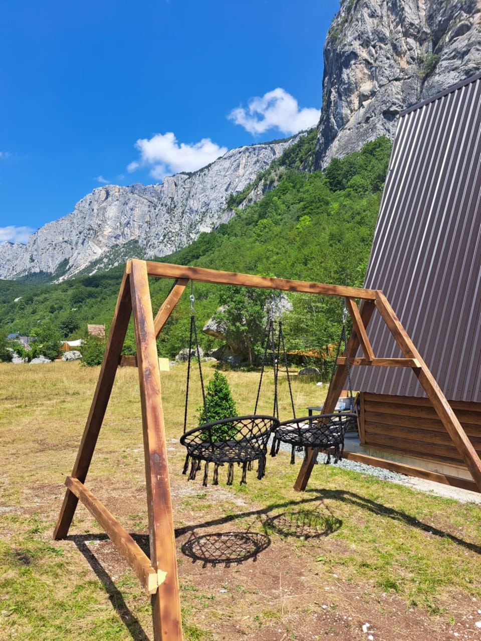 Game of Stones -Hidden Gem of Durmitor House in Montenegro
