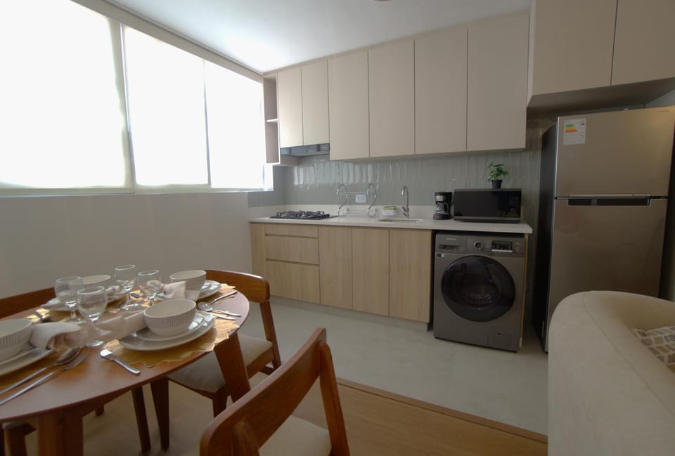 Coffee/tea facilities, Kitchen or kitchenette, washing machine