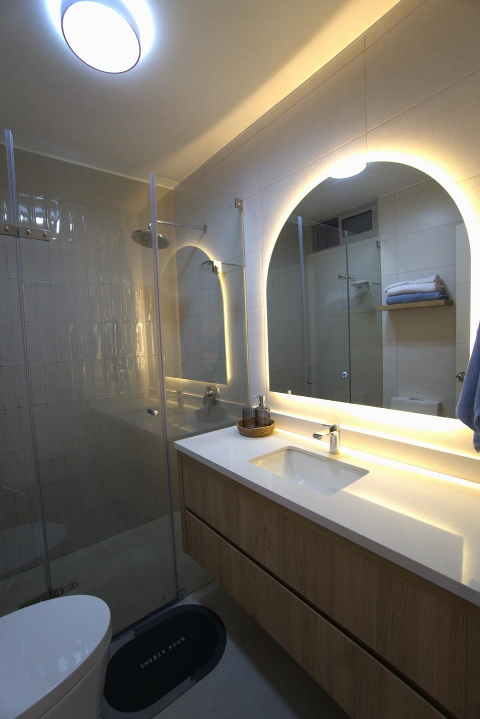 Shower, Toilet, Bathroom