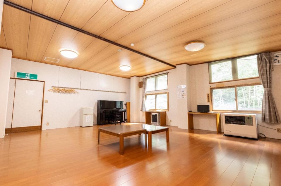 苗場ロッヂ丘 Bed and Breakfast in Japan