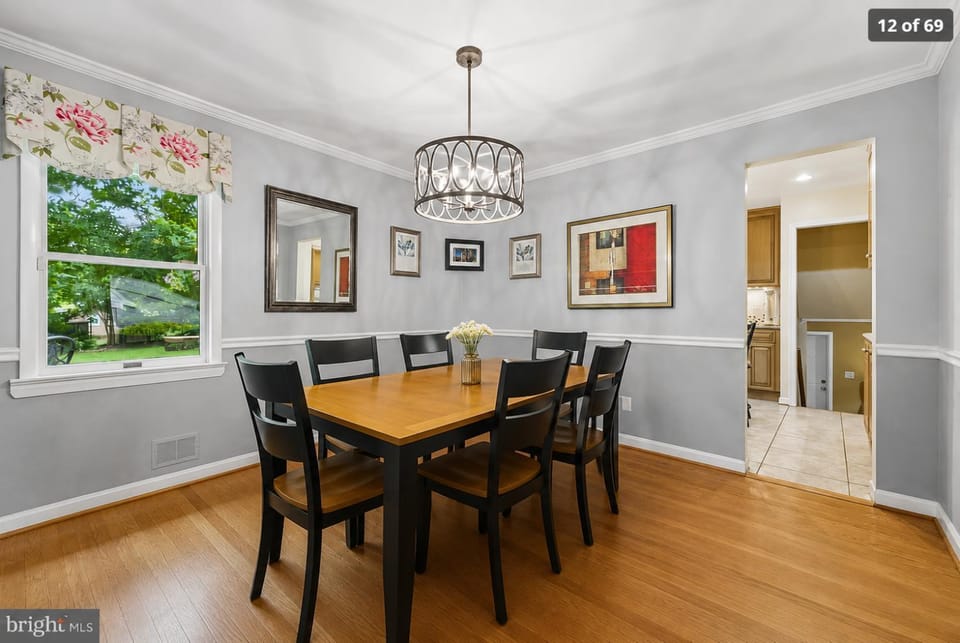 Silver Spring Family Retreat House in White Oak