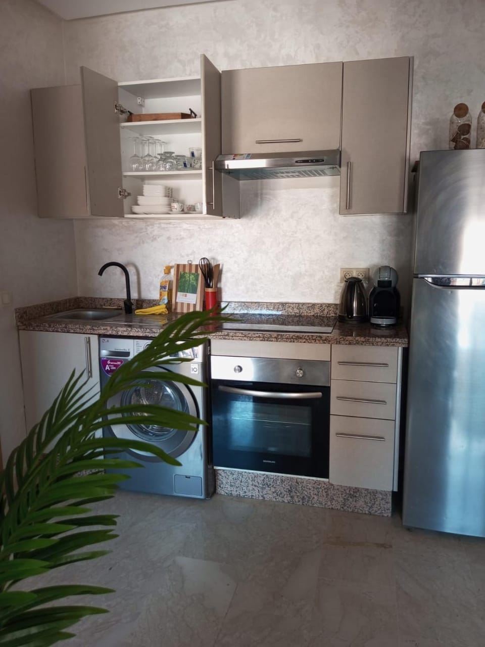 Appartement Moderne à Guéliz Accès Piscines Apartment in Marrakesh