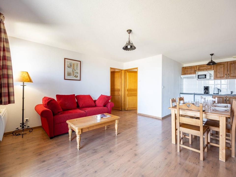 Appartement avec parking, animaux OK - 6 pers. - FR-1-695-101 Apartment in Occitanie