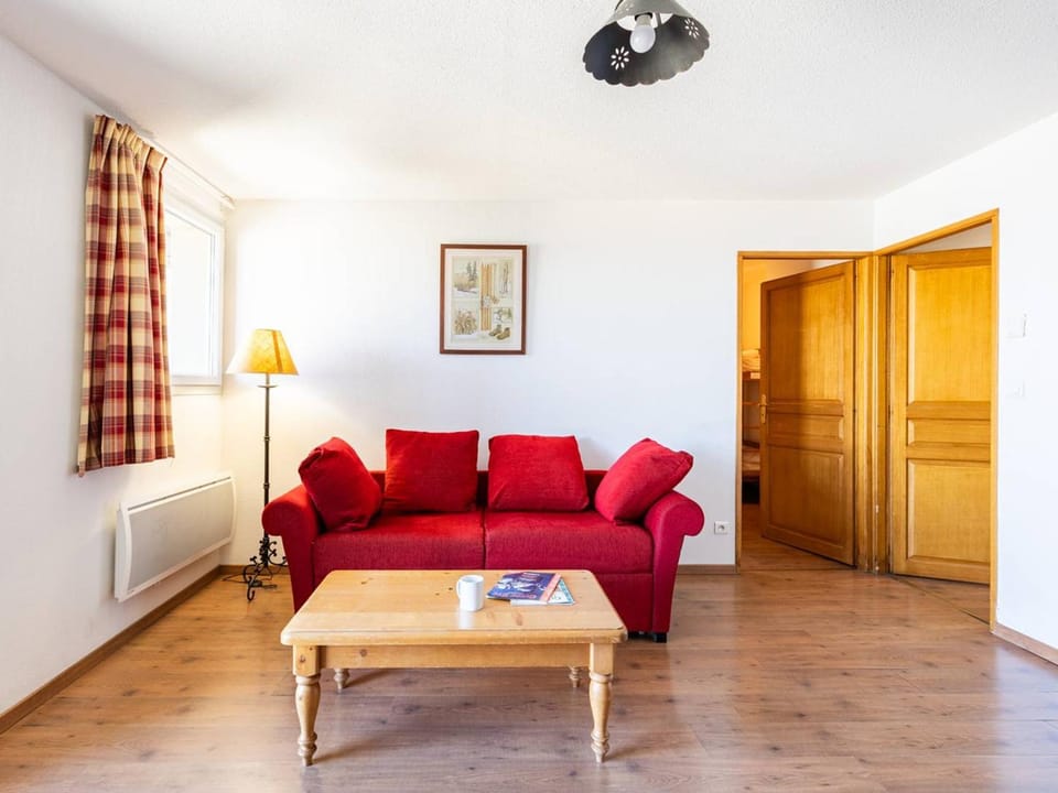 Appartement avec parking, animaux OK - 6 pers. - FR-1-695-101 Apartment in Occitanie