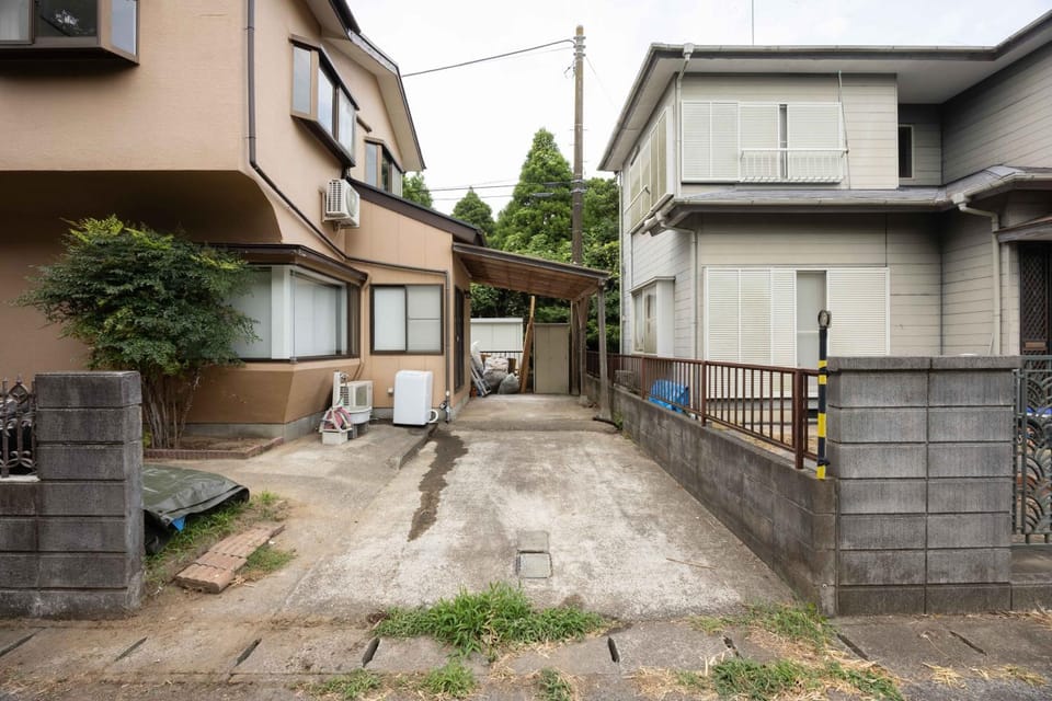 Property building, Parking