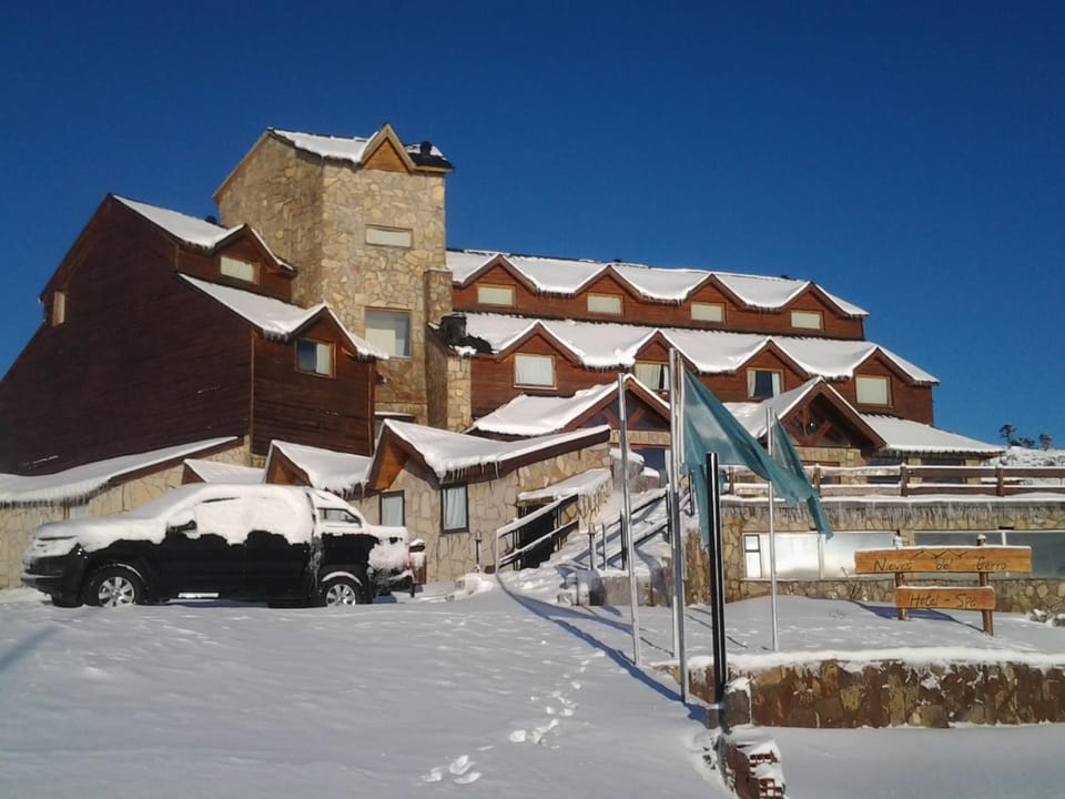 Property building, Day, Winter