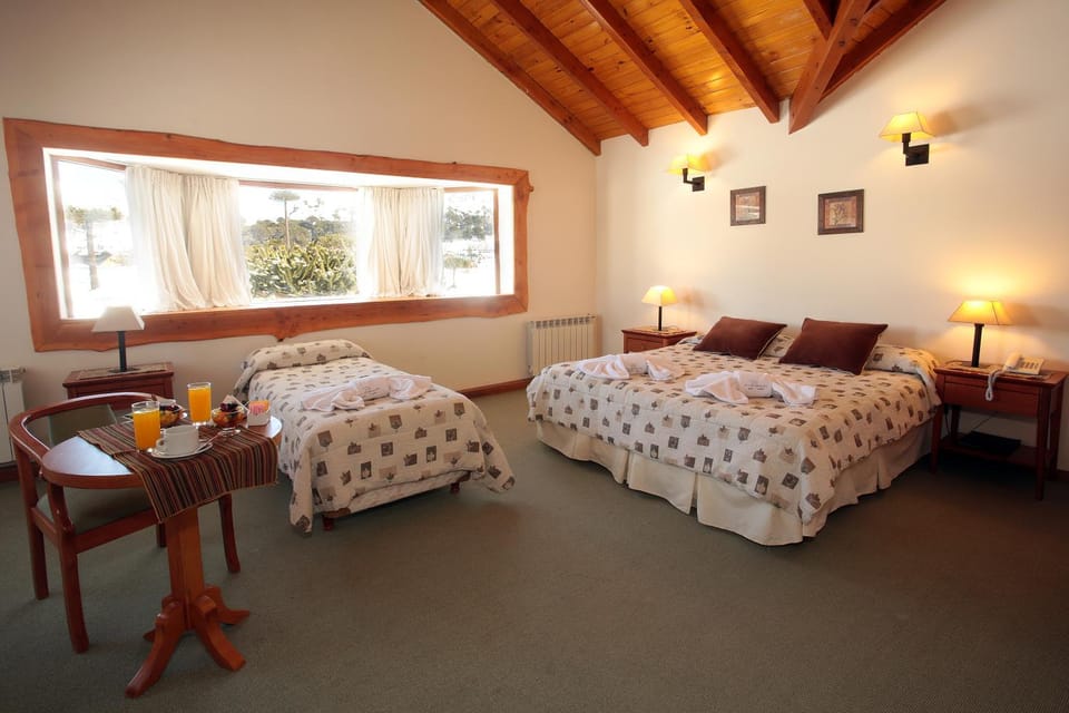 Property building, Photo of the whole room, towels