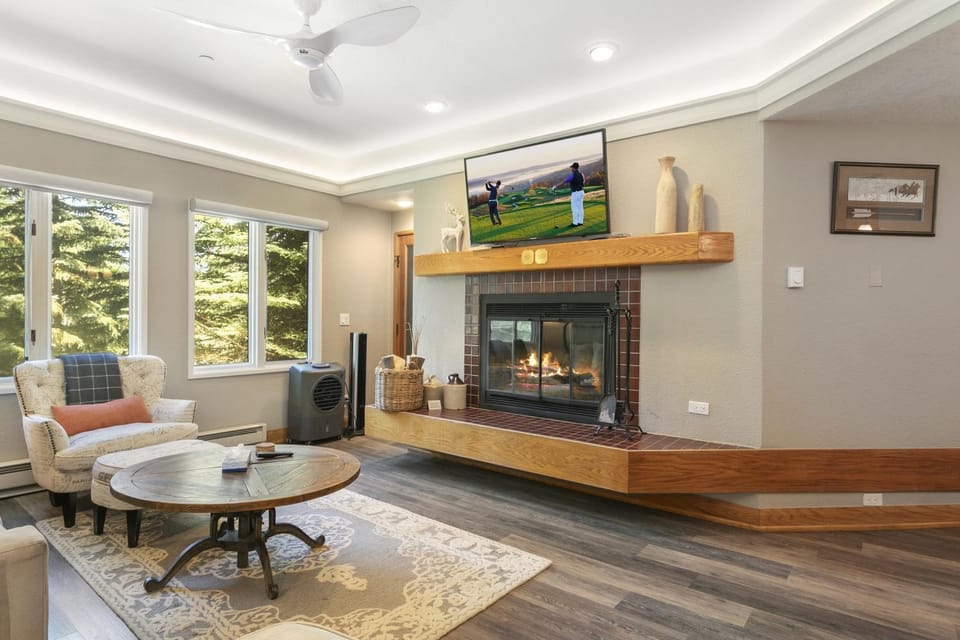 Charter at Beaver Creek E160 condo Apartment in Beaver Creek
