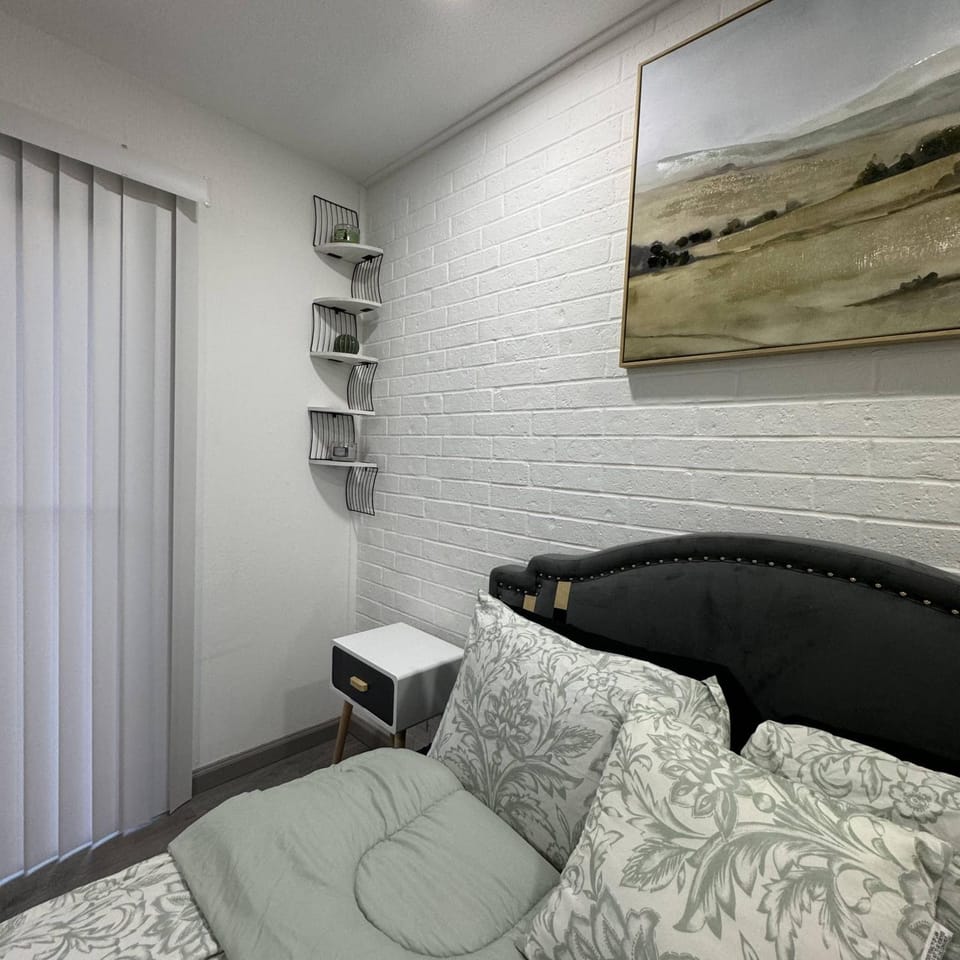 BR Dallas K9 Apartment in Dallas